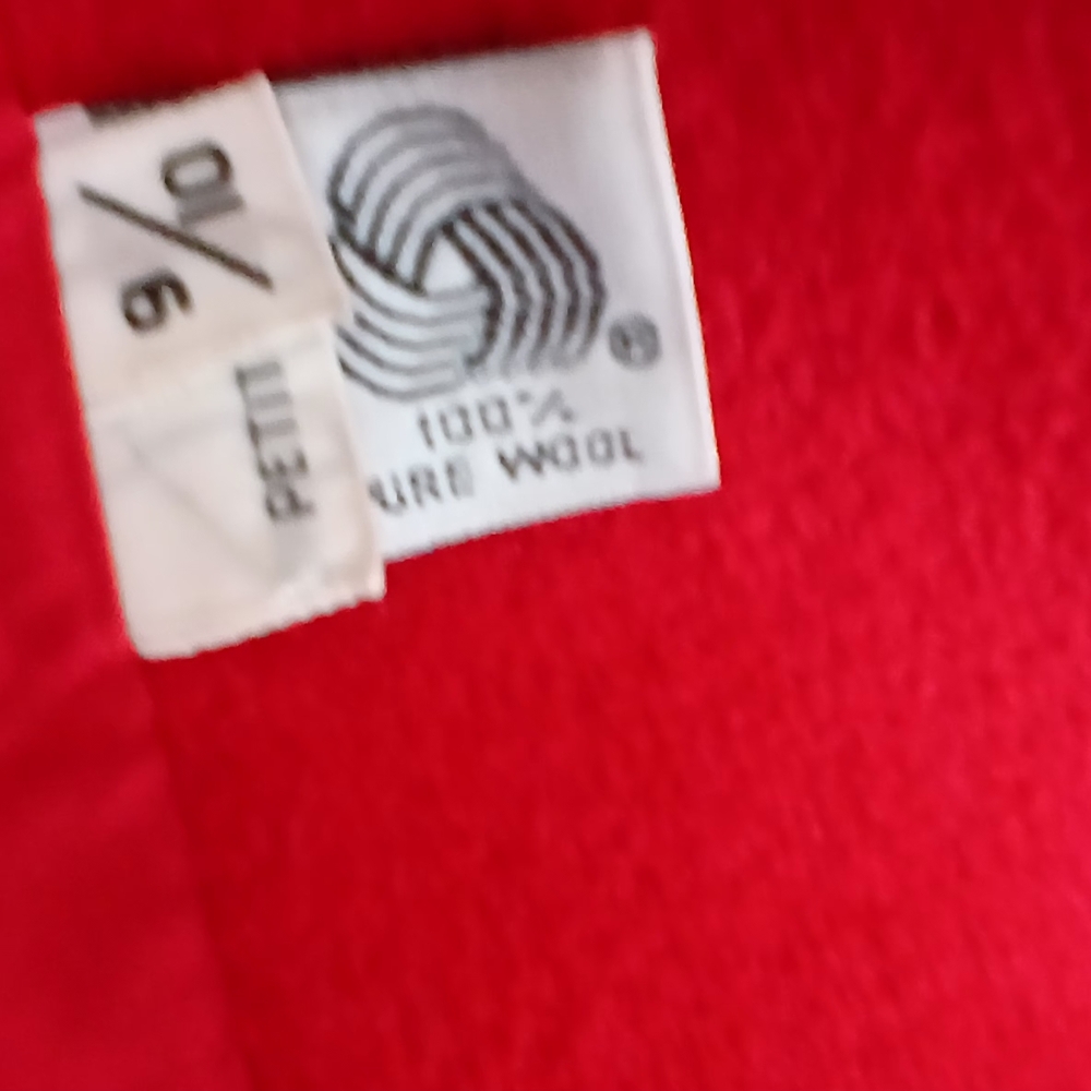 Women's Forecaster Red Single Breasted Wool Coat SZ 9/10 Petite.. - Picture 4 of 6
